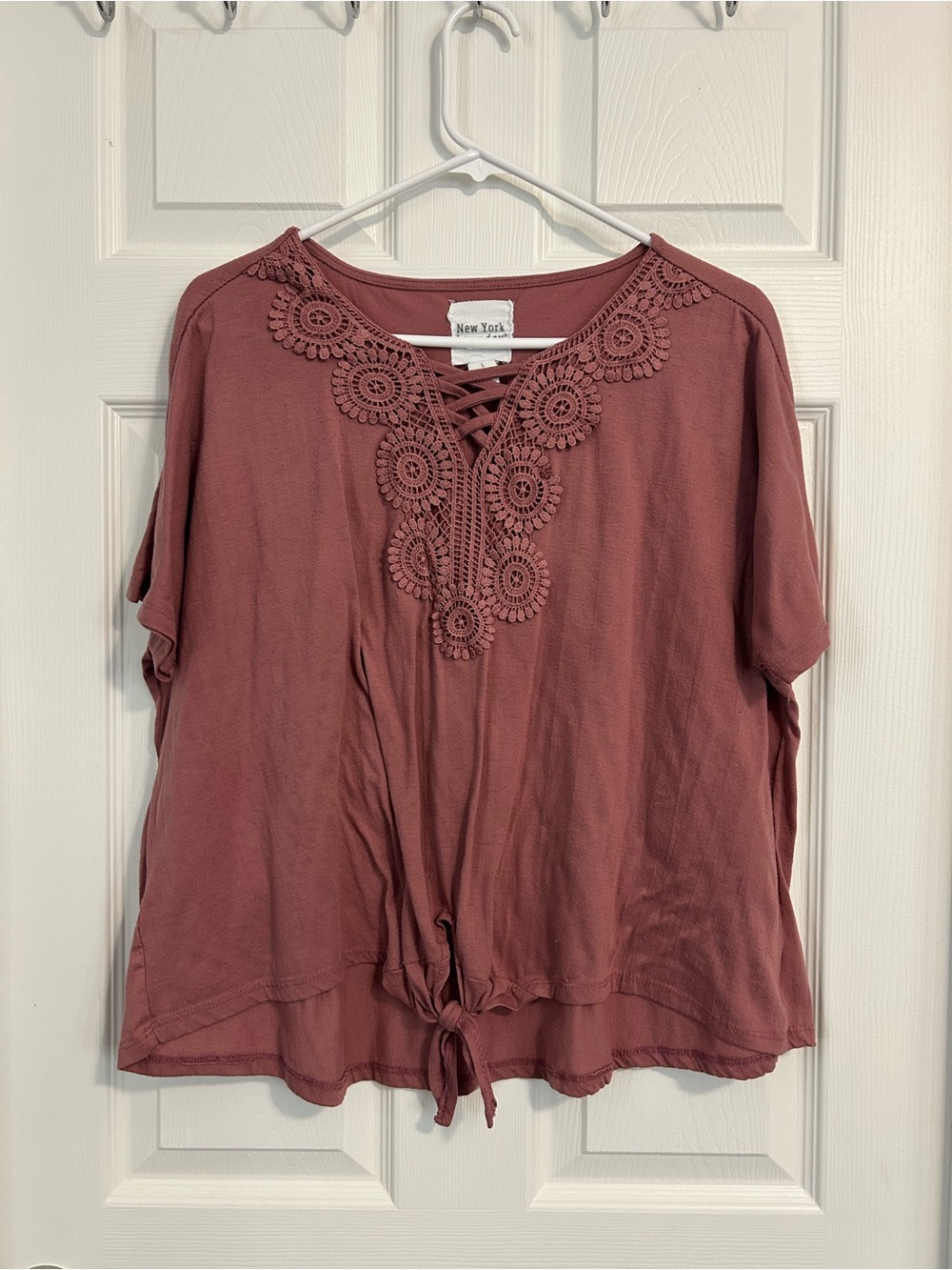 New York Laundry Dusty Rose Crochet Lace-Up Front Tie Tunic